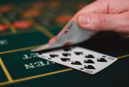 help F8bet